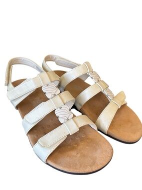 Vionic Amber Pearl Cream Leather Orthodic Sandals Metallic Accent Size 8